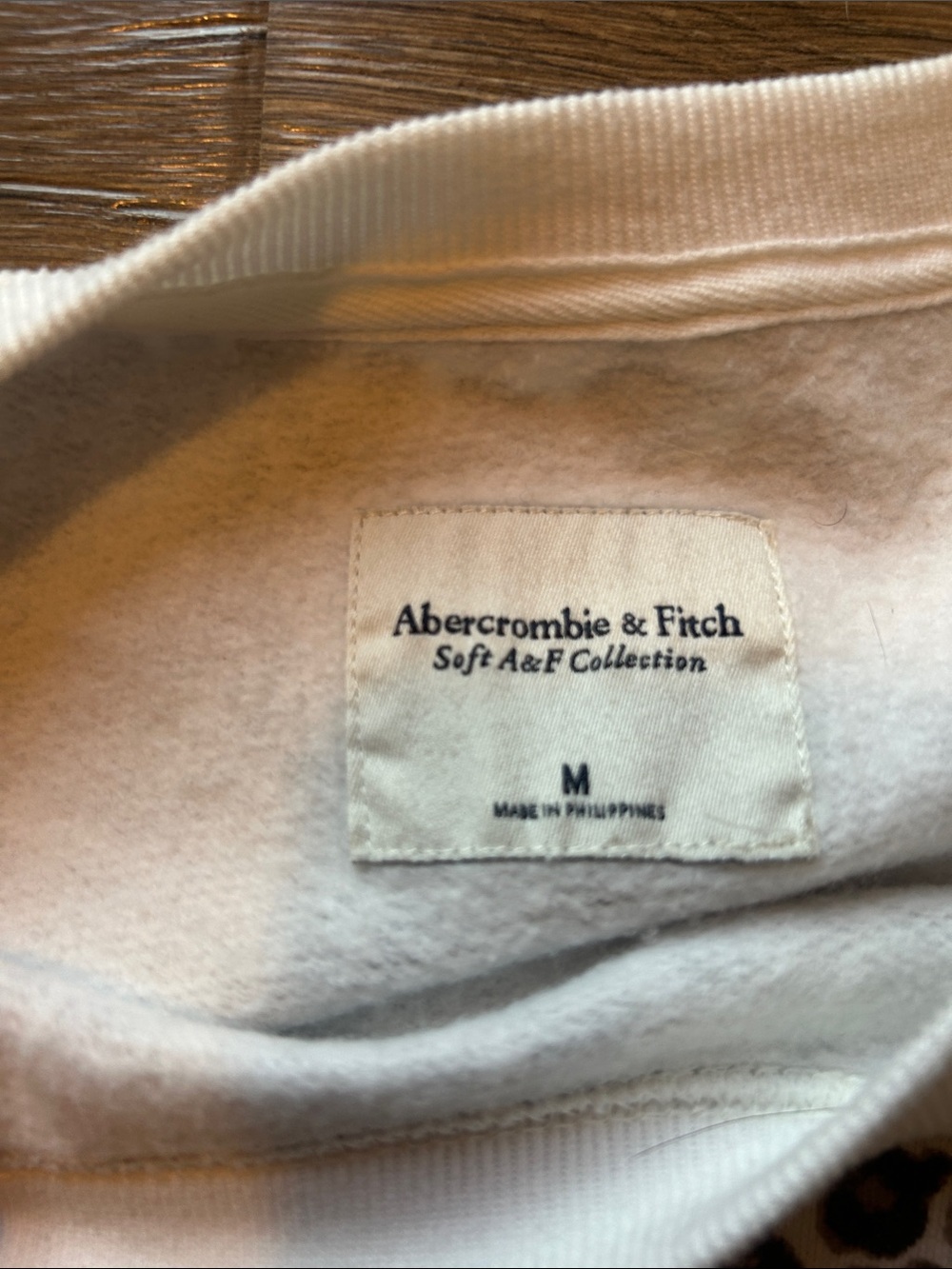 Abercrombie & Fitch Leopard Print Pullover - Cream & Brown - Picture 4 of 8